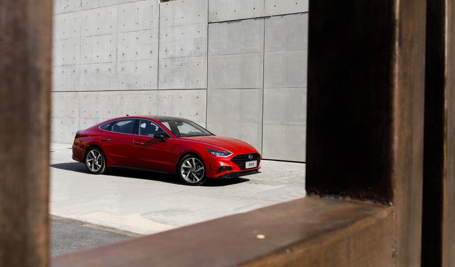  Hyundai Sonata (DN8) 2020 года  (CN) (фото 15 из 40)